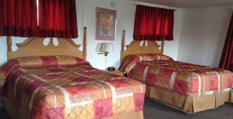 Pauls Motel of Bay City (Hammerbachers Motel) - Web Listing Photo (newer photo)